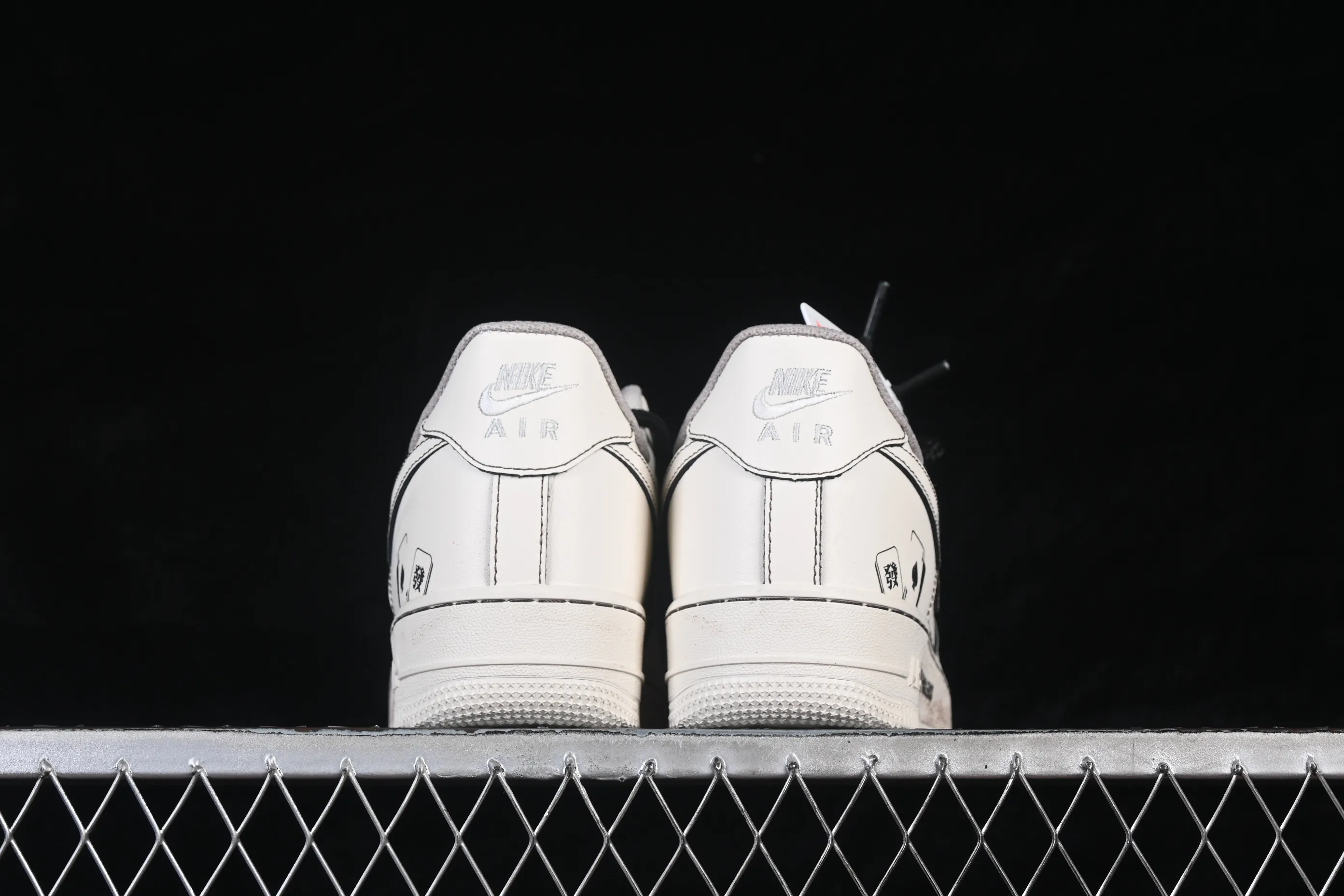 All categories Nk Air Force 1 Air Force series Nk Air Force 1 Low Air Force low-top Nike Air Force 1'07 Low "God OF Gamblers" Hand-painted graffiti God of Gamblers trump card Air Force 1 low-top casual sneakers 315122-313